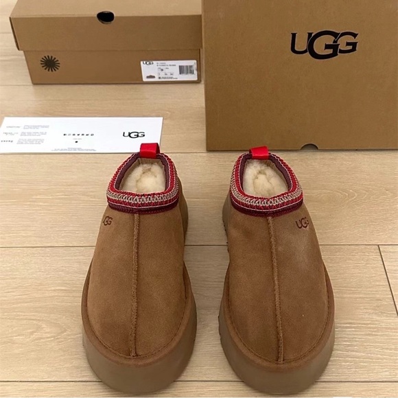 UGG Tazz Platform Slippers - Picture 2 of 4